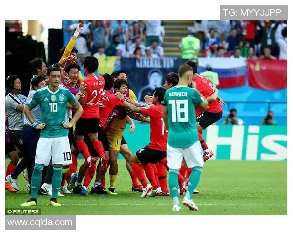 国家元首与足球明星的奇妙邂逅：从球场到政坛的跨界故事